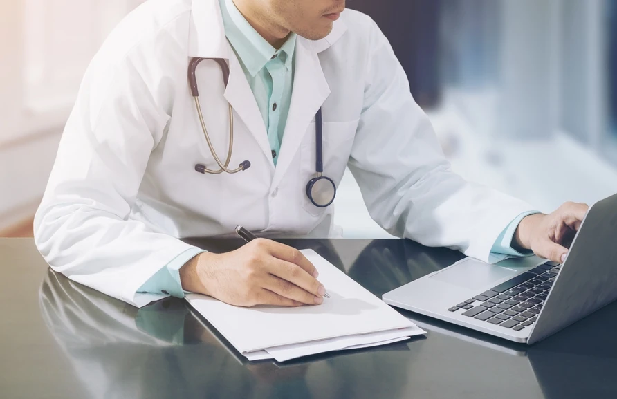 Role des medecins dans reintegration